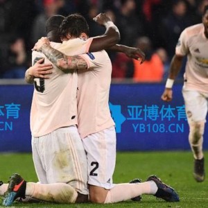  曼联妖星重伤缺阵半年，索帅排兵再受重创  